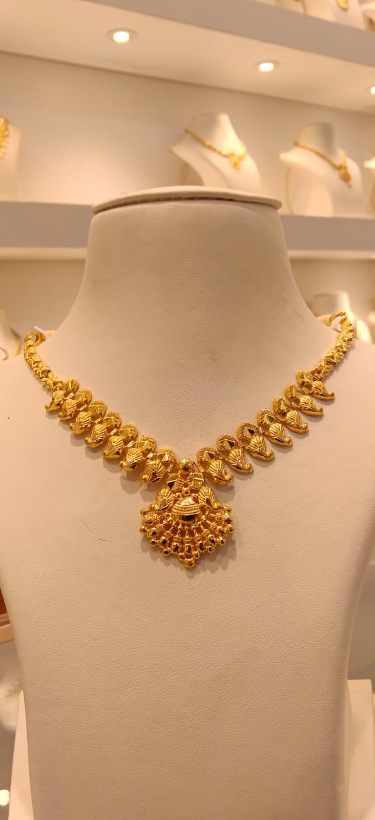 Neckles 